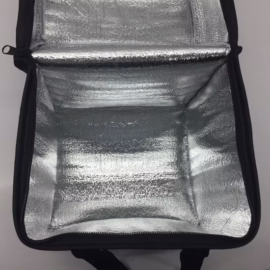 Sac réutilisable personnalisé non tissé recyclé isolé pour canette de bière et glace